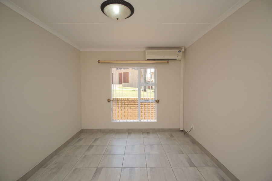 3 Bedroom Property for Sale in Menkenkop Western Cape